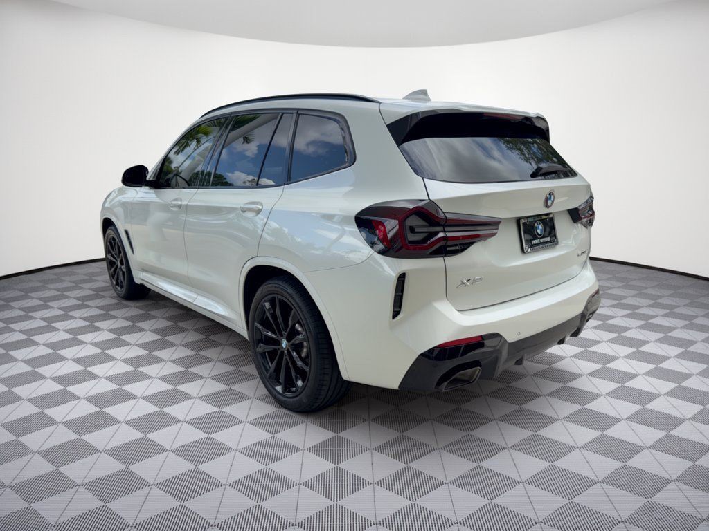 Used 2024 BMW X3 sDrive30i w/ Premium Package RWD image 3