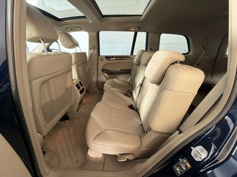 Used 2015 Mercedes-Benz GL 450 4MATIC image 25