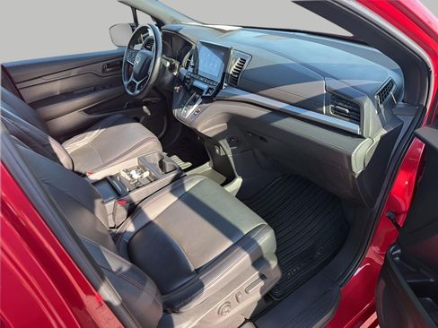 Used 2023 Honda Odyssey Sport image 10