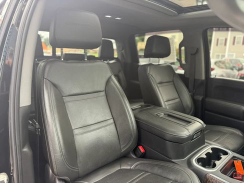 Used 2019 GMC Sierra 1500 Denali w/ Driver Alert Package II AWD/4WD image 17
