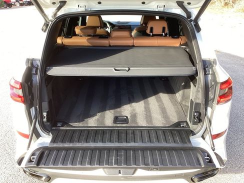 Used 2022 BMW X5 sDrive40i w/ M Sport Package image 11