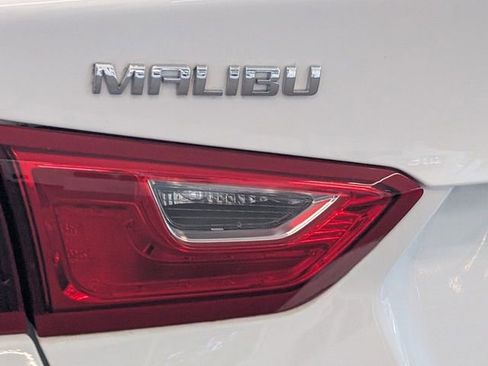Used 2022 Chevrolet Malibu LS image 10