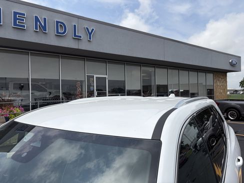Used 2025 Buick Enclave Preferred FWD image 26