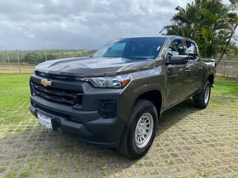 Used 2024 Chevrolet Colorado W/T RWD image 3