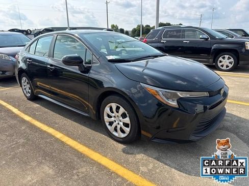 Used 2024 Toyota Corolla LE FWD image 11