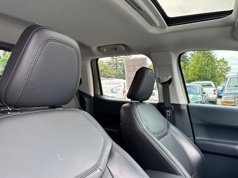 Used 2024 Ford Maverick Lariat w/ Black Appearance Package AWD/4WD image 16