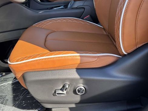 New 2026 Chrysler Pacifica Pinnacle image 16