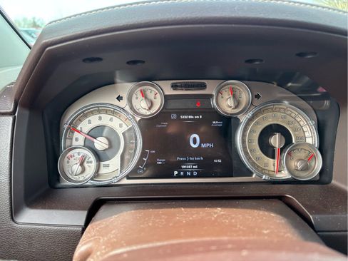 Used 2014 RAM 1500 Laramie Longhorn w/ Convenience Group image 8