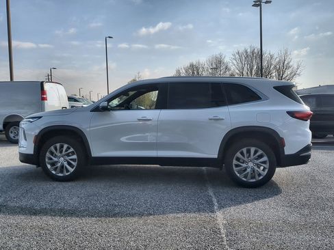 Used 2026 Buick Enclave Preferred FWD image 5