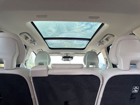 Used 2016 Volvo XC90 T5 Momentum image 44