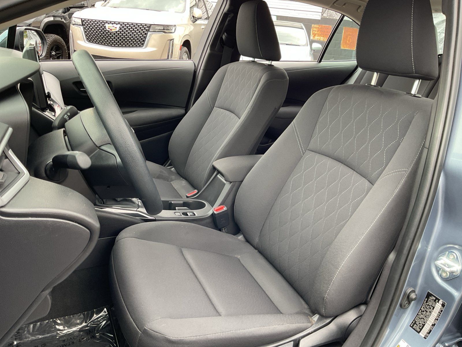 Used 2025 Toyota Corolla LE w/ LE Premium Package FWD image 18