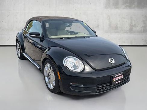 Used 2014 Volkswagen Beetle 1.8T image 3
