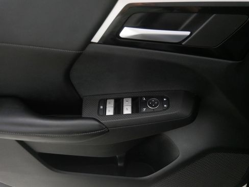 Used 2022 Mitsubishi Outlander SE image 19