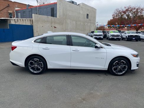 Used 2024 Chevrolet Malibu LT image 5