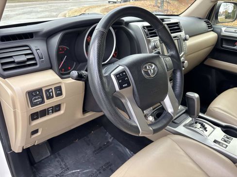 Used 2013 Toyota 4Runner SR5 image 16