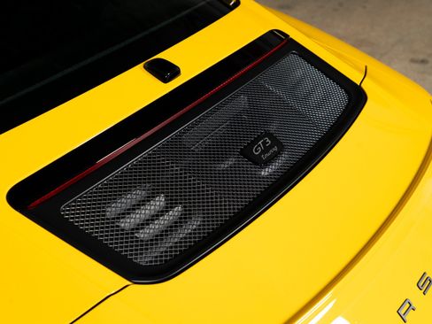 Used 2019 Porsche 911 GT3 RWD image 13