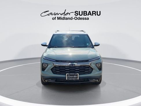 Used 2025 Chevrolet TrailBlazer ACTIV w/ Driver Confidence Package FWD image 3
