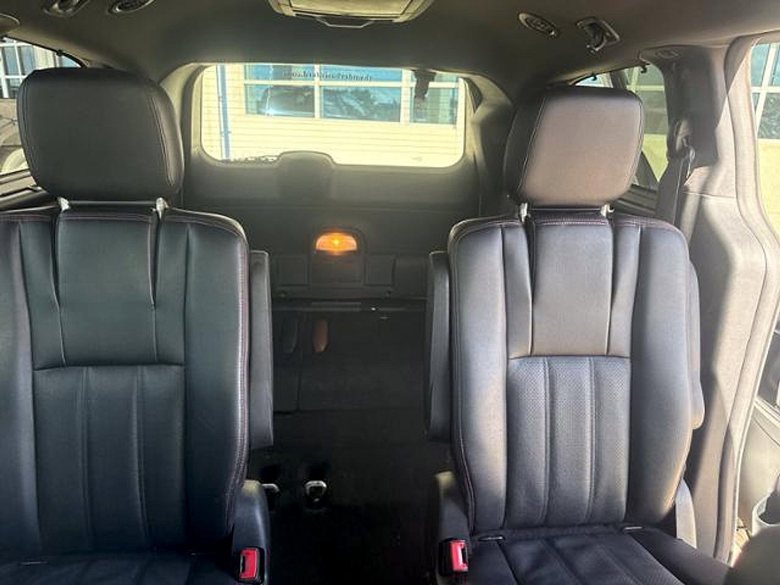 Used 2015 Dodge Grand Caravan R/T w/ Safety Sphere Group FWD image 20