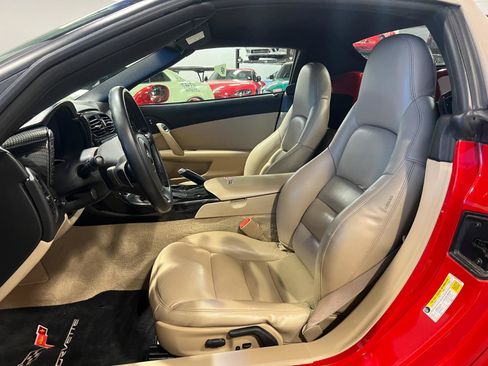 Used 2007 Chevrolet Corvette Convertible w/ Preferred Equipment Group image 9