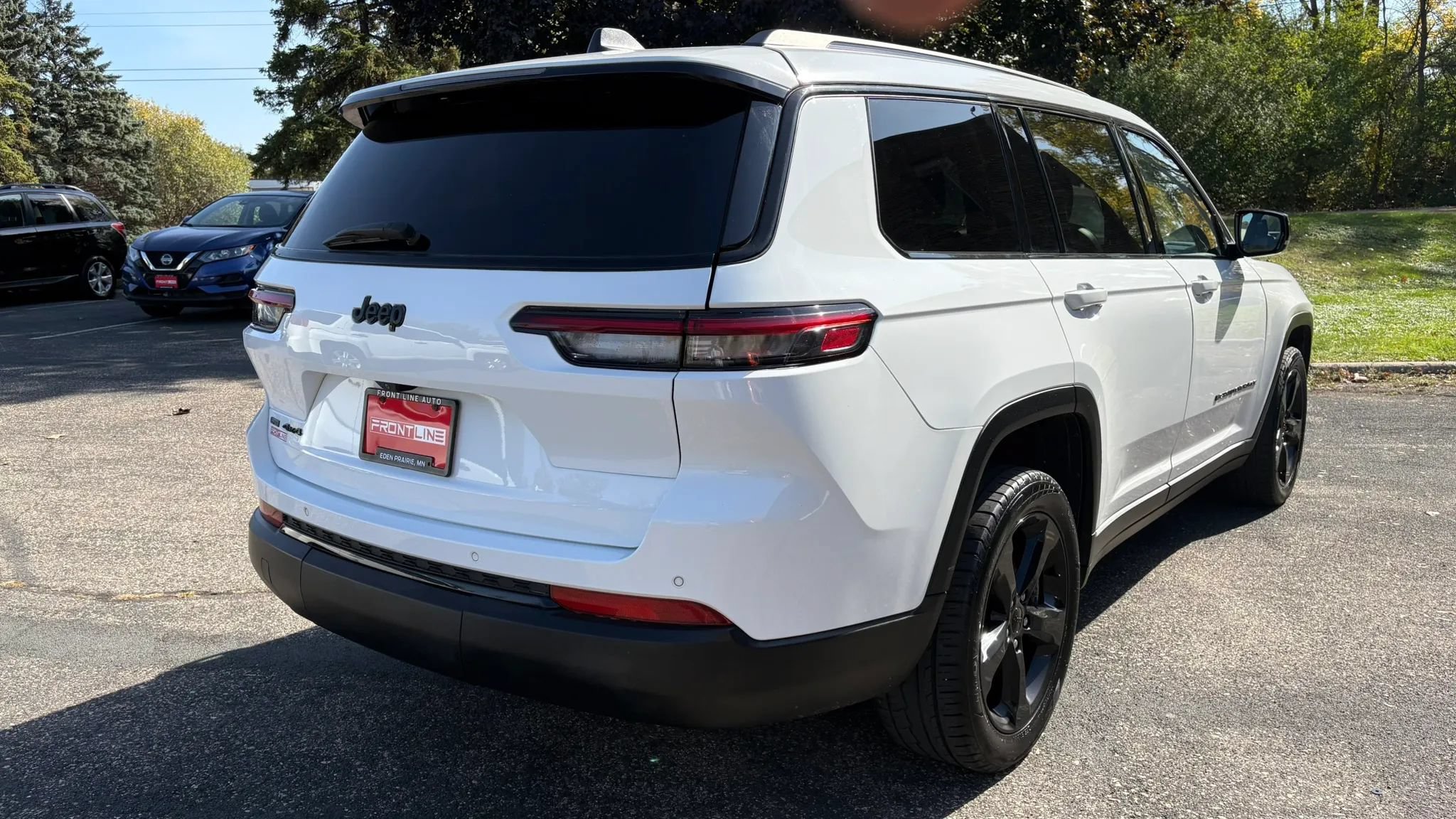 Used 2021 Jeep Grand Cherokee L Laredo AWD/4WD image 9