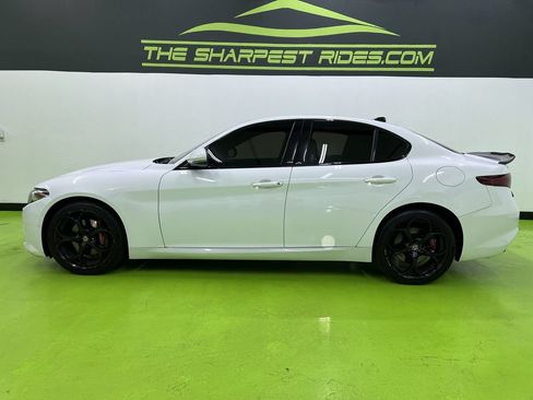 Used 2020 Alfa Romeo Giulia Ti Sport w/ Quick Order Package 22S Sport AWD/4WD image 6
