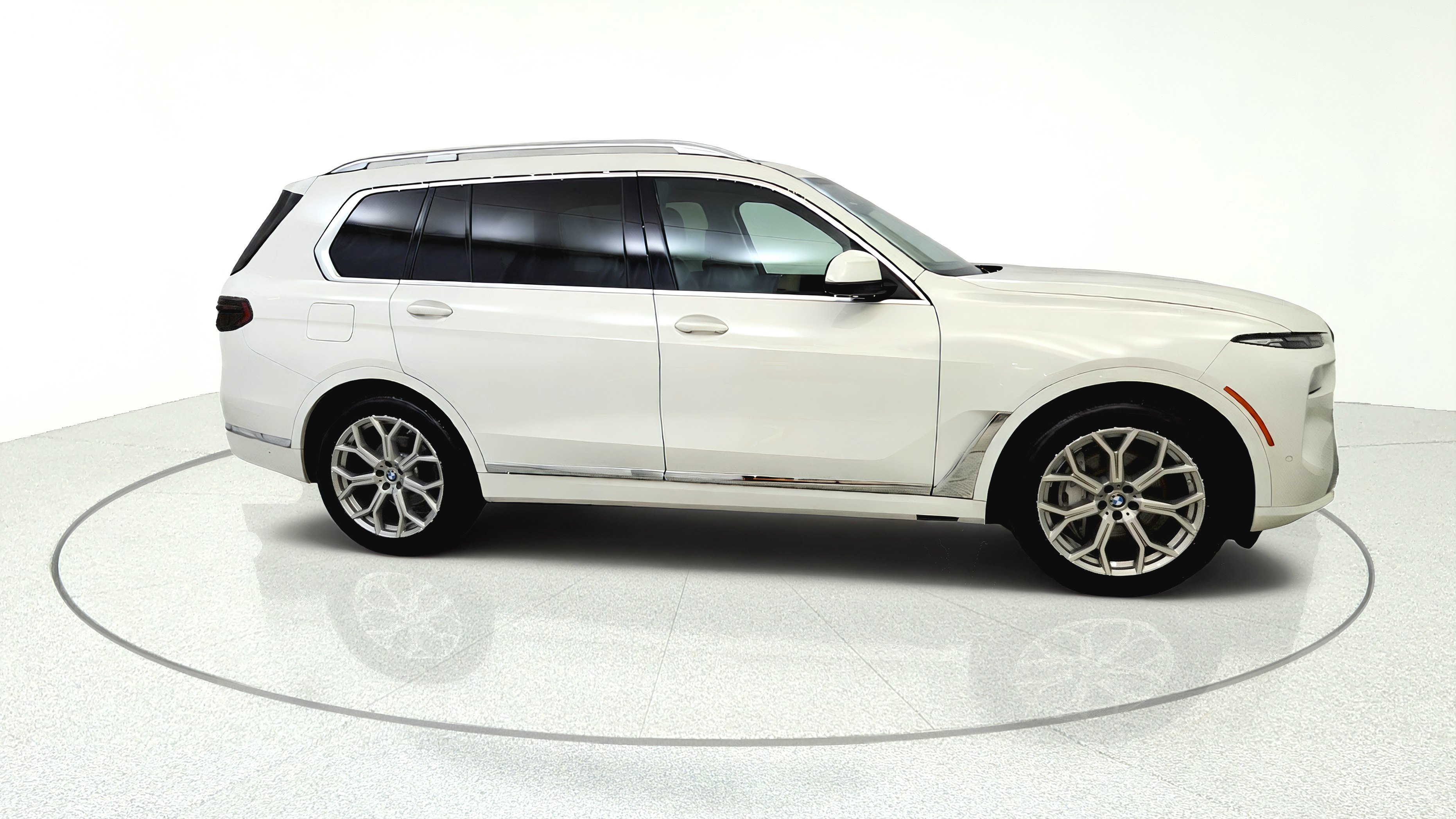 Used 2023 BMW X7 xDrive40i AWD/4WD image 8