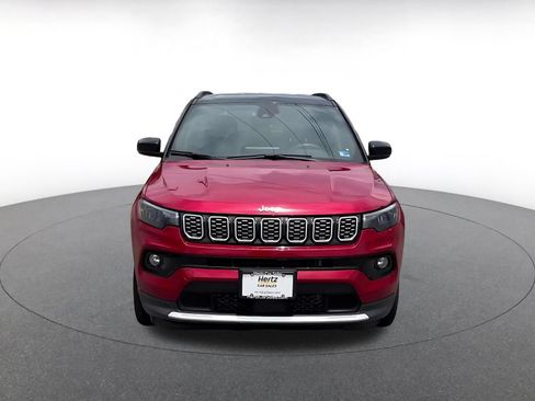 Used 2025 Jeep Compass Limited AWD/4WD image 4