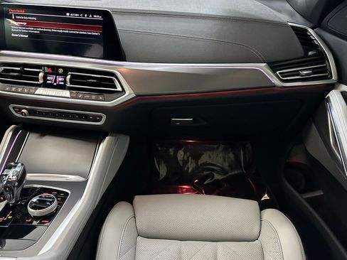 Used 2023 BMW X6 xDrive40i w/ M Sport Package image 29