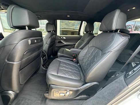 Used 2025 BMW X7 xDrive40i w/ Executive Package AWD/4WD image 17