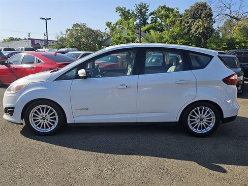 Used 2015 Ford C-MAX SEL image 3