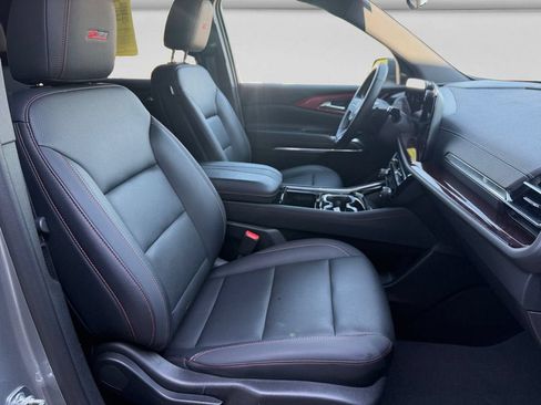 Used 2025 Chevrolet Traverse Z71 AWD/4WD image 15
