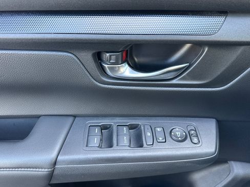 Used 2024 Honda CR-V EX image 8