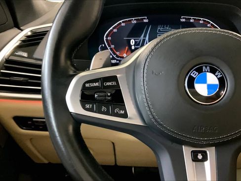 Used 2022 BMW X5 xDrive40i w/ M Sport Package image 23