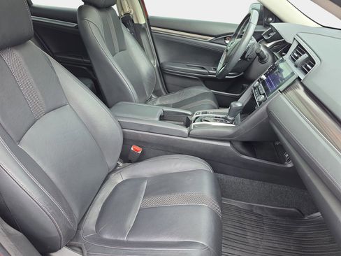 Used 2020 Honda Civic Touring image 10