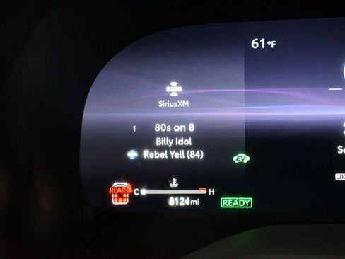 Used 2025 Toyota Sienna Limited image 16