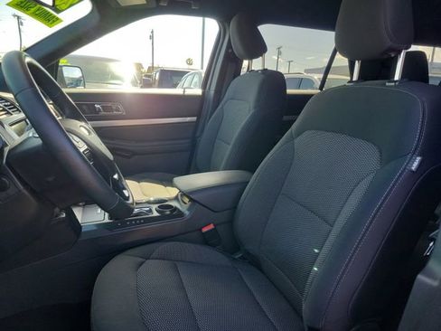 Used 2019 Ford Explorer XLT w/ Equipment Group 201A FWD image 18