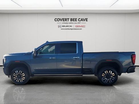 Used 2025 GMC Sierra 2500 Denali Ultimate w/ Max Trailering Package image 5