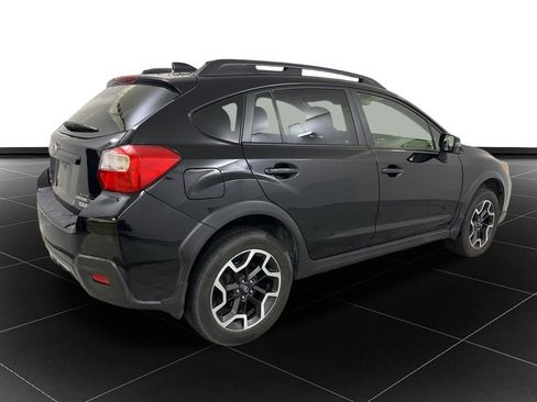Used 2017 Subaru Crosstrek 2.0i Limited image 5