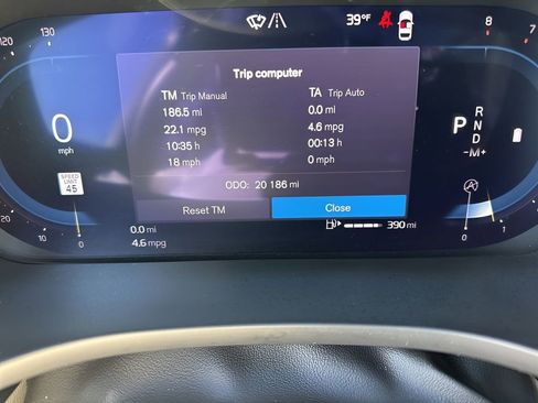 Used 2025 Volvo XC60 B5 Ultra w/ Protection Package Premier image 28