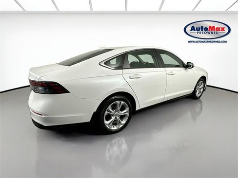 Used 2025 Honda Accord LX image 2