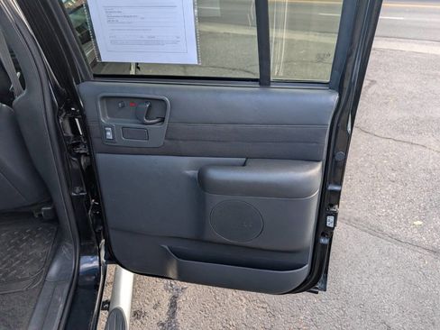 Used 2004 GMC Sonoma SLS w/ Appearance Package image 34