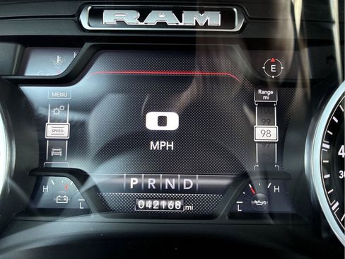 Used 2023 RAM 1500 Laramie AWD/4WD image 26