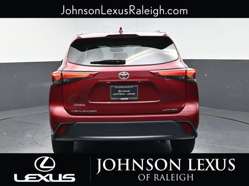 Used 2020 Toyota Highlander Limited FWD image 8
