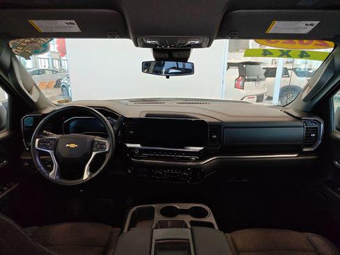 Used 2025 Chevrolet Silverado 1500 LT image 28