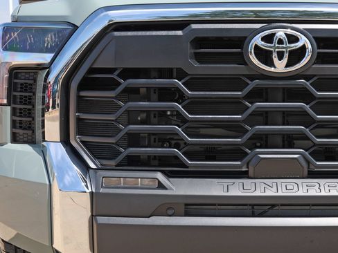 Used 2026 Toyota Tundra SR5 w/ TRD Off-Road Package AWD/4WD image 10