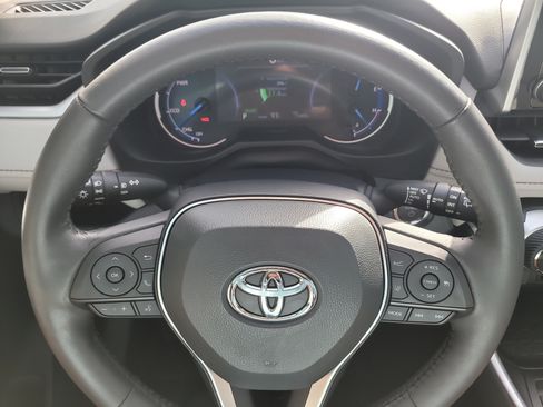Certified 2025 Toyota RAV4 XLE Premium w/ Weather Package AWD/4WD image 30