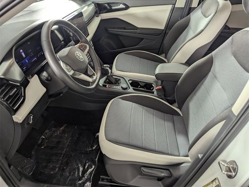 Used 2025 Volkswagen Taos S image 10