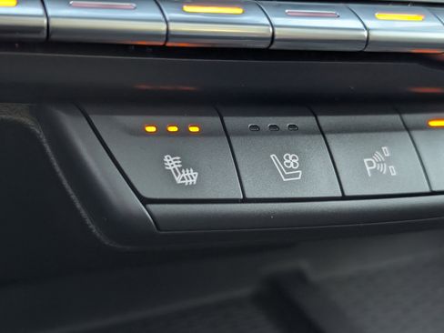 Used 2021 Cadillac CT5 Sport image 4