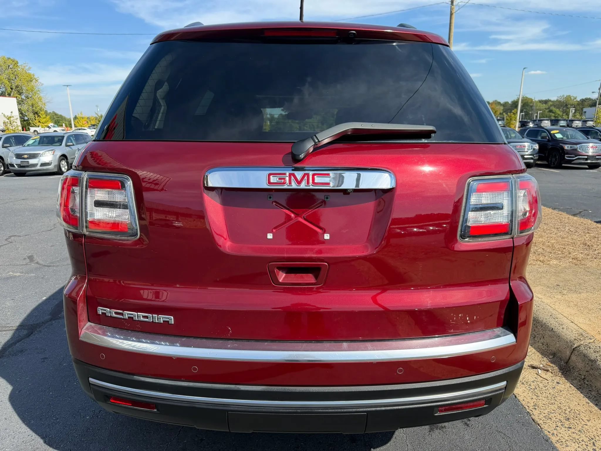 Used 2016 GMC Acadia SLE FWD image 5