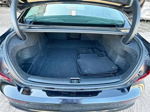 Used 2023 Volvo S60 B5 Plus image 30